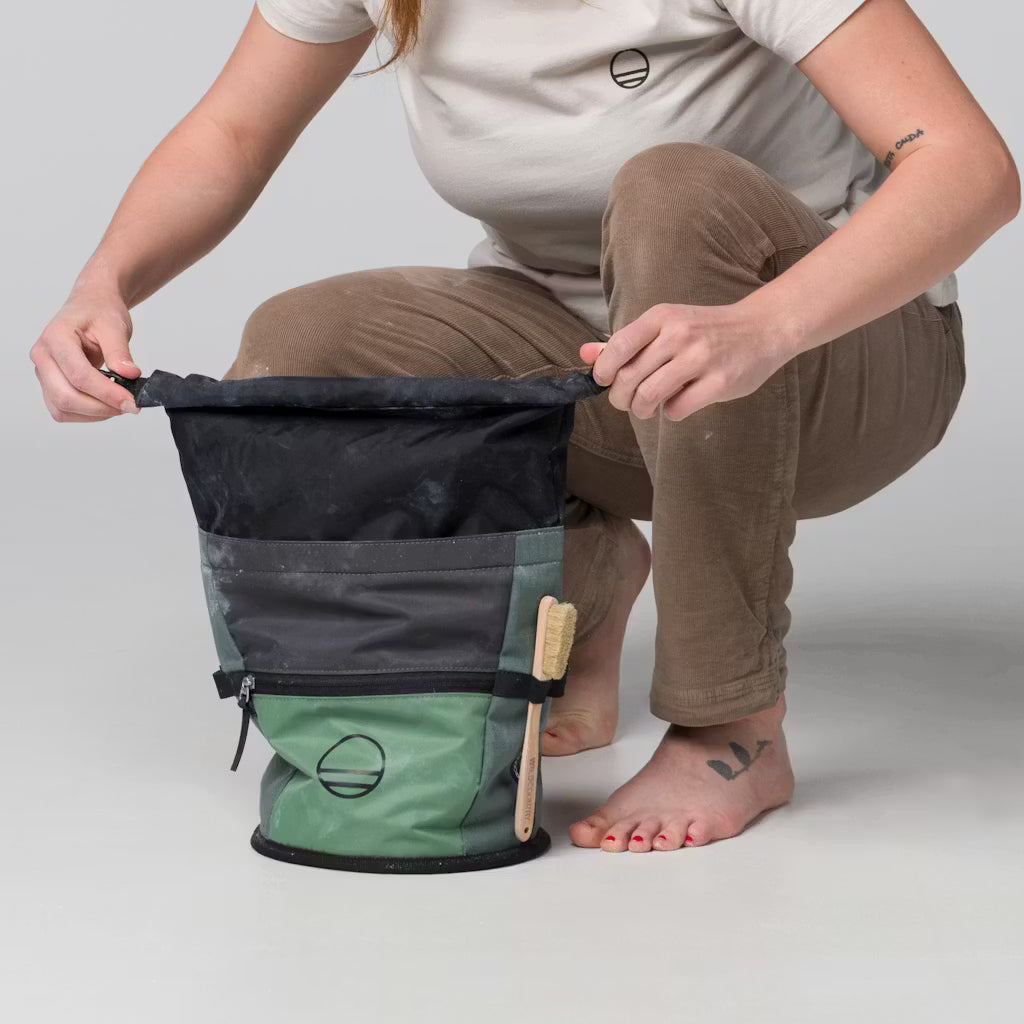 Sequence Chalk Bucket