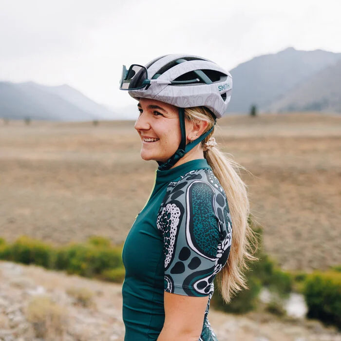 Bobcat Wild Rye + ChromaPop Black Lens