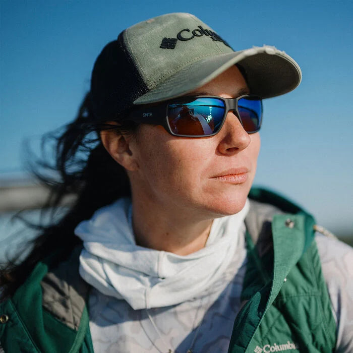 Hookset Matte Black + ChromaPop™ Glass Polarchromic Yellow Blue Mirror