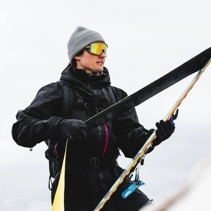 Pursuit Matte Gold Dust + ChromaPop Glacier Photochromic Rose Gold Mirror Lens