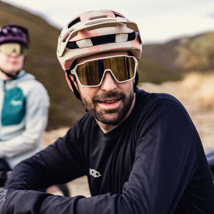 Shift XL MAG Matte Bone + ChromaPop Black Gold Mirror Lens