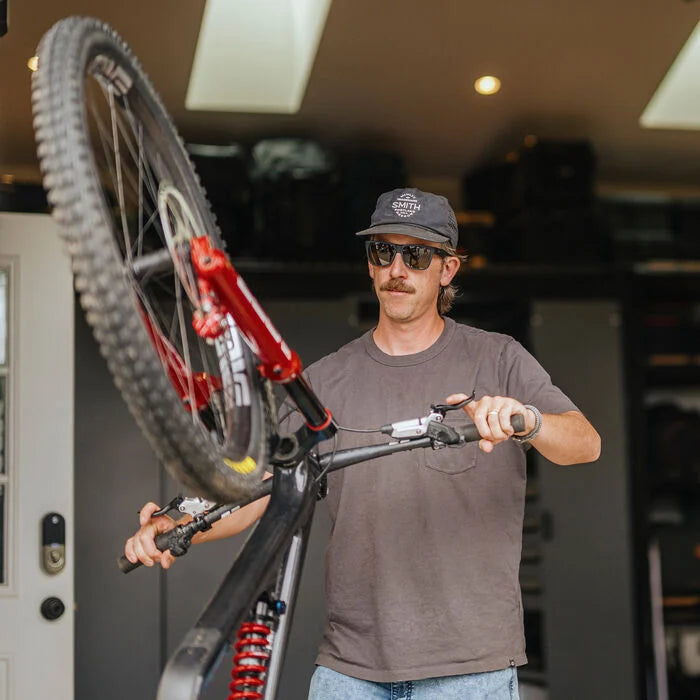 Venture Black + ChromaPop™ Polarized Gray Green Lens