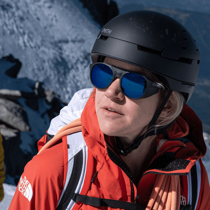 Venture Matte Black + ChromaPop™ Glacier Photochromic Copper Mirror Lens