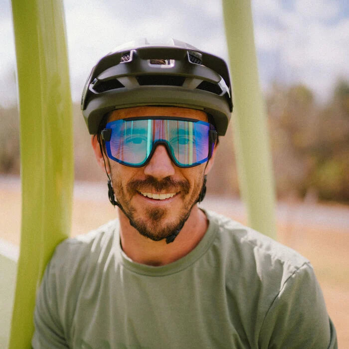 Wildcat Matte Black + ChromaPop Low Light Rose Blue Mirror